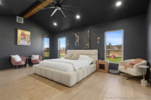 456 Tuscan Road E, Ardmore, OK 73401