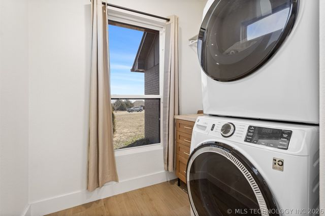 456 Tuscan Road E, Ardmore, OK 73401