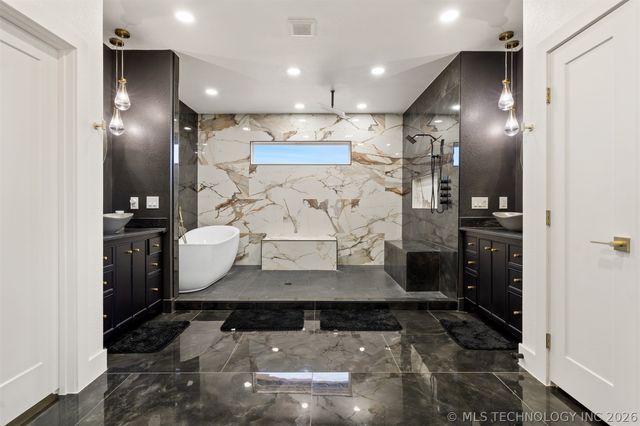 456 Tuscan Road E, Ardmore, OK 73401