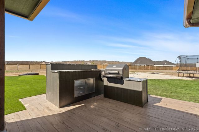 456 Tuscan Road E, Ardmore, OK 73401