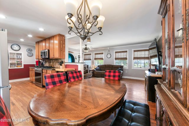 41 Goldweber Avenue, Jackson, NJ 08527