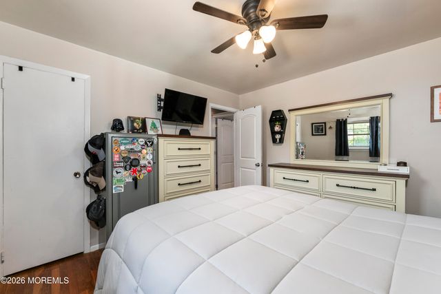 41 Goldweber Avenue, Jackson, NJ 08527