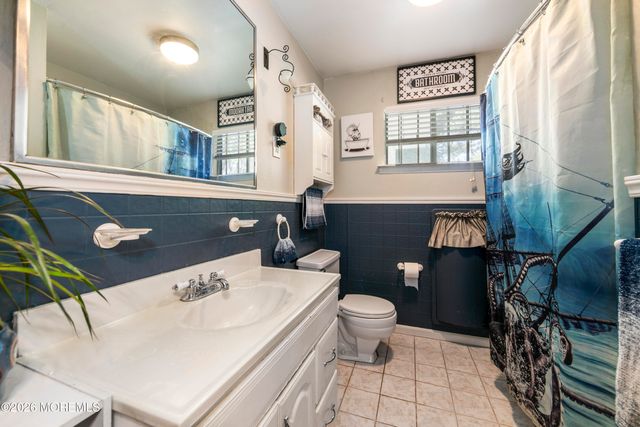 41 Goldweber Avenue, Jackson, NJ 08527
