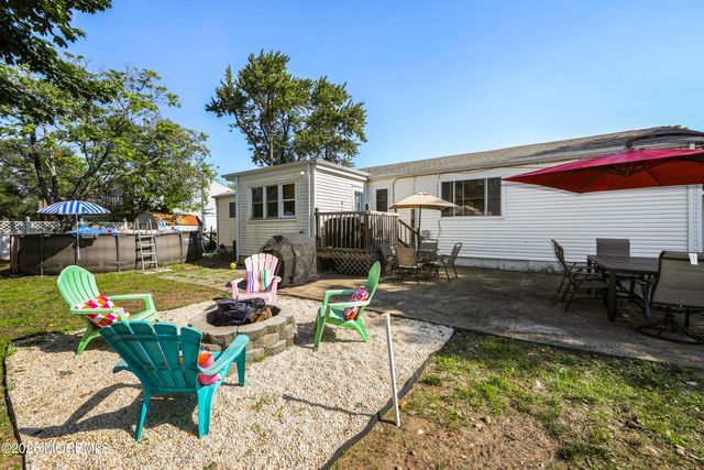 41 Goldweber Avenue, Jackson, NJ 08527