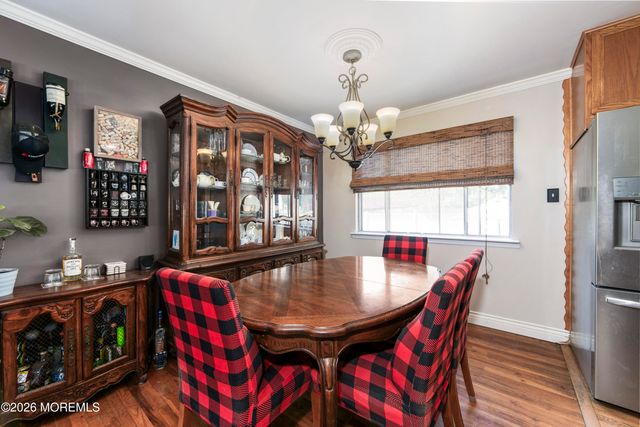 41 Goldweber Avenue, Jackson, NJ 08527