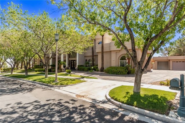 1008 Trophy Hills Drive, Las Vegas, NV 89134