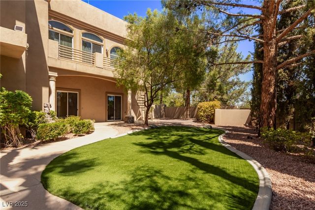 1008 Trophy Hills Drive, Las Vegas, NV 89134