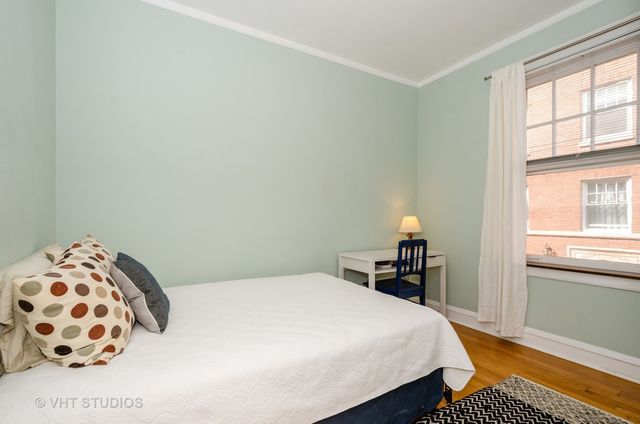 734 Hinman Avenue 1, Evanston, IL 60202
