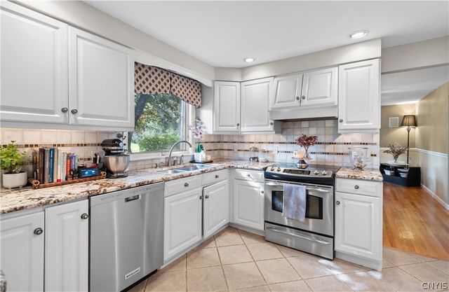 4011 College View Drive, Cortlandville, NY 13045
