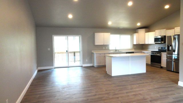 5218 Lyptus Lane, Klamath Falls, OR 97601