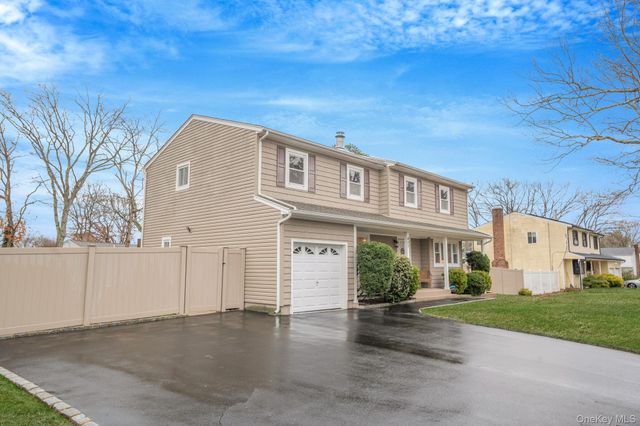 427 Bicycle Path, Port Jefferson, NY 11776