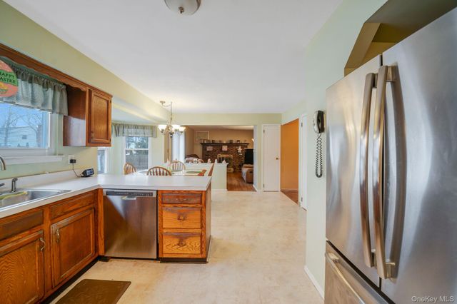 427 Bicycle Path, Port Jefferson, NY 11776