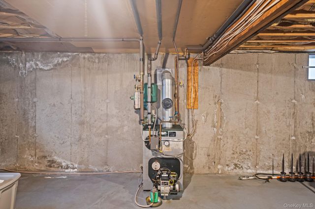 427 Bicycle Path, Port Jefferson, NY 11776