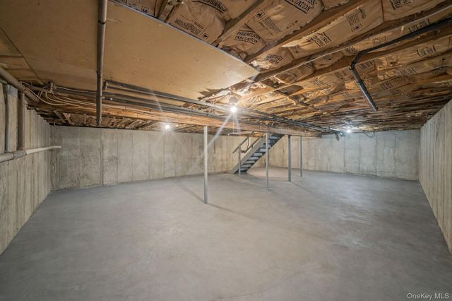 427 Bicycle Path, Port Jefferson, NY 11776