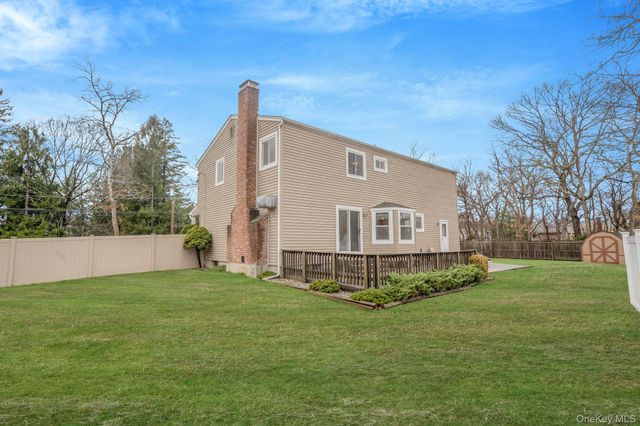 427 Bicycle Path, Port Jefferson, NY 11776