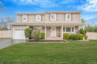 427 Bicycle Path, Port Jefferson, NY 11776