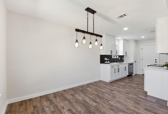 7610 Breda Drive, Baytown, TX 77521