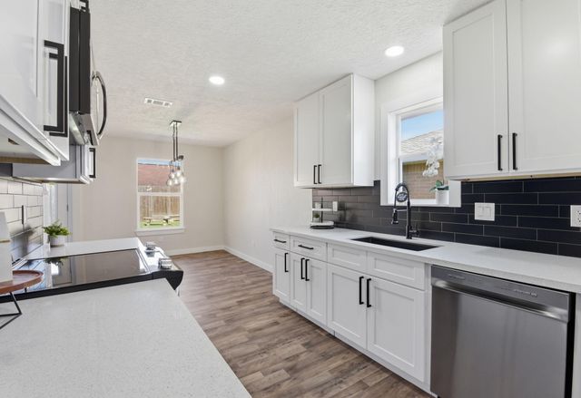 7610 Breda Drive, Baytown, TX 77521