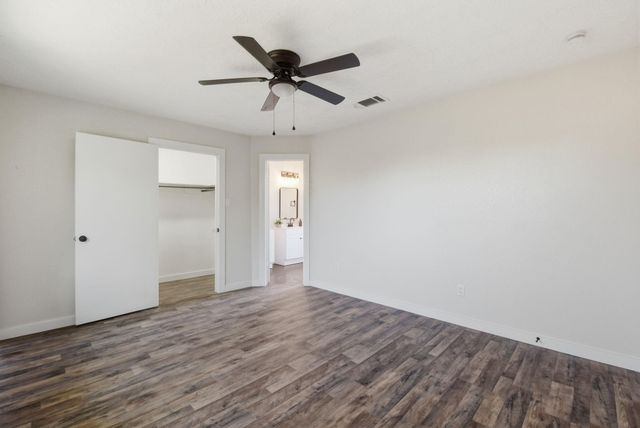 7610 Breda Drive, Baytown, TX 77521