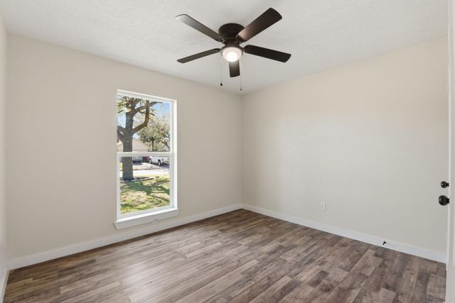 7610 Breda Drive, Baytown, TX 77521