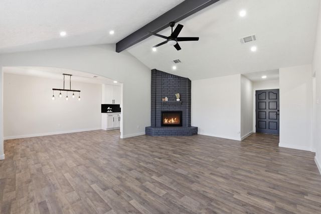 7610 Breda Drive, Baytown, TX 77521