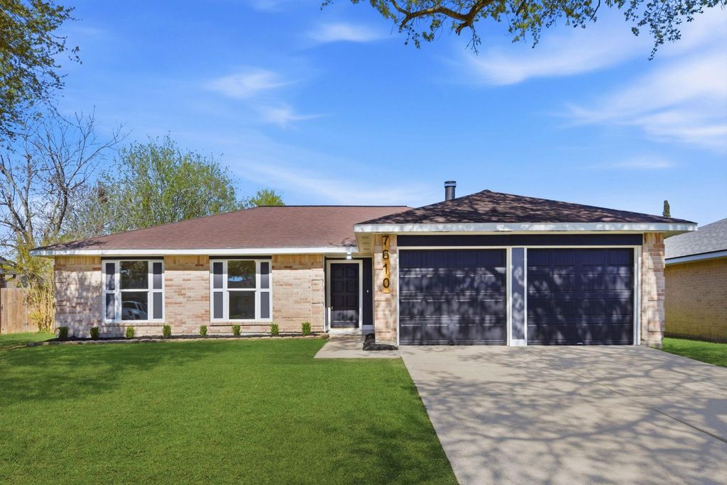 7610 Breda Drive, Baytown, TX 77521