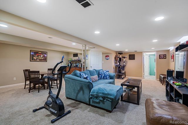 357 S Byfield Street, Westland, MI 48186