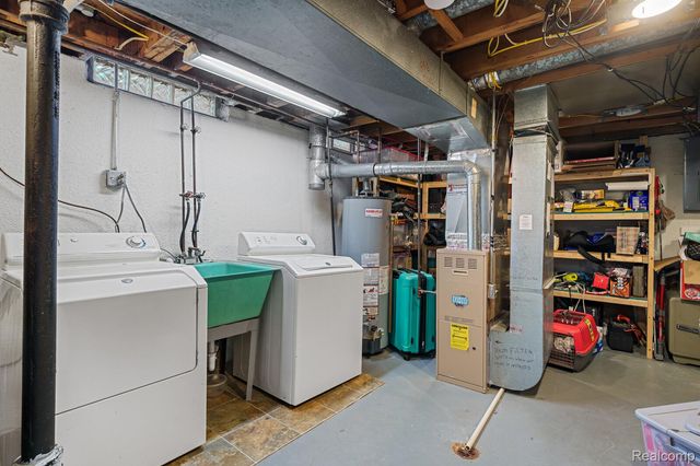 357 S Byfield Street, Westland, MI 48186