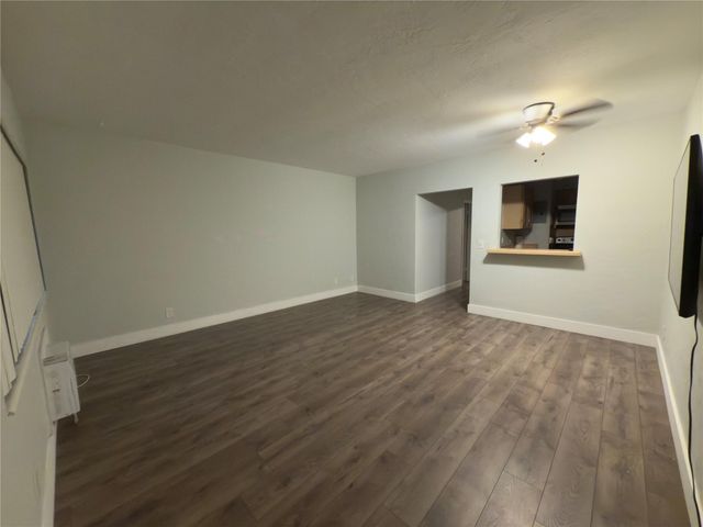 600 Layne Boulevard 117, Hallandale Beach, FL 33009