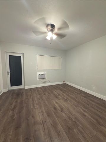 600 Layne Boulevard 117, Hallandale Beach, FL 33009