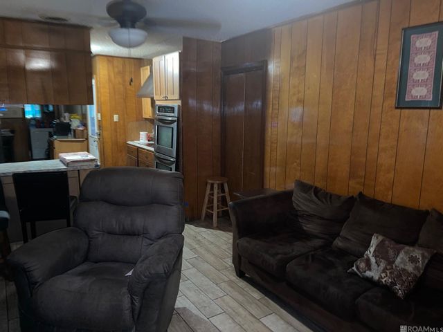 1112 Bayberry Ave, Baton Rouge, LA 70807