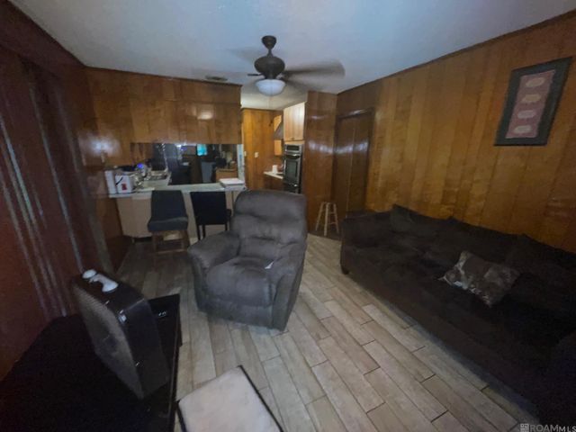 1112 Bayberry Ave, Baton Rouge, LA 70807