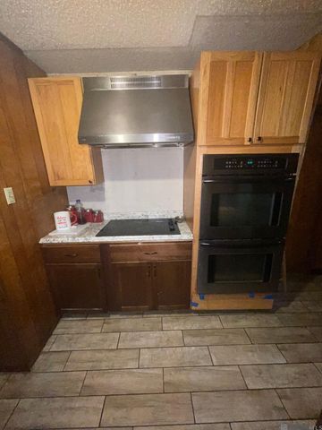 1112 Bayberry Ave, Baton Rouge, LA 70807