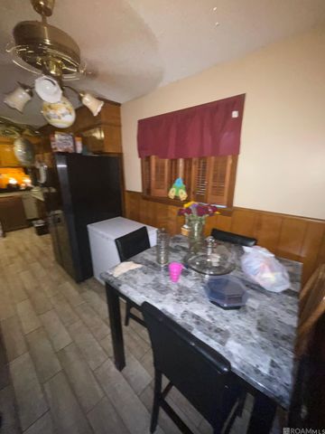 1112 Bayberry Ave, Baton Rouge, LA 70807