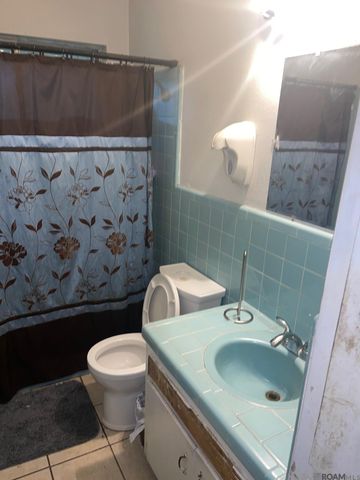 1112 Bayberry Ave, Baton Rouge, LA 70807