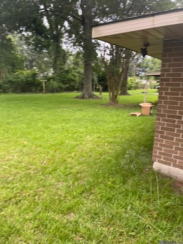 1112 Bayberry Ave, Baton Rouge, LA 70807