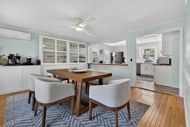 40 Old Farm Rd, North Attleboro, MA 02760