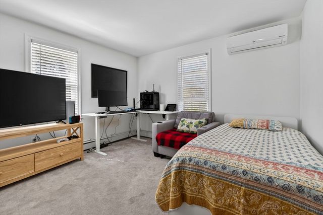 40 Old Farm Rd, North Attleboro, MA 02760