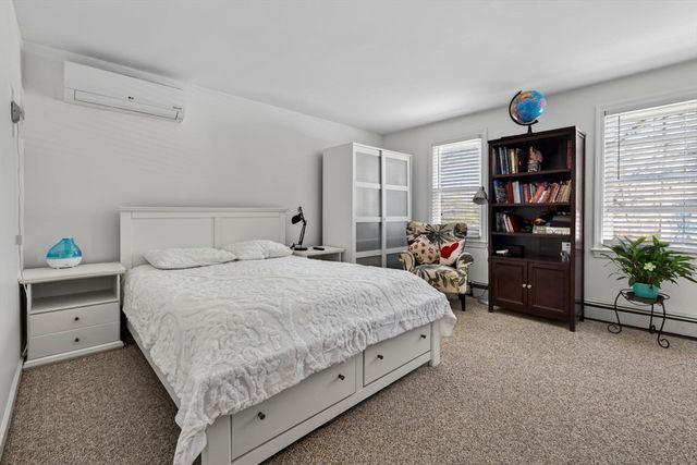 40 Old Farm Rd, North Attleboro, MA 02760