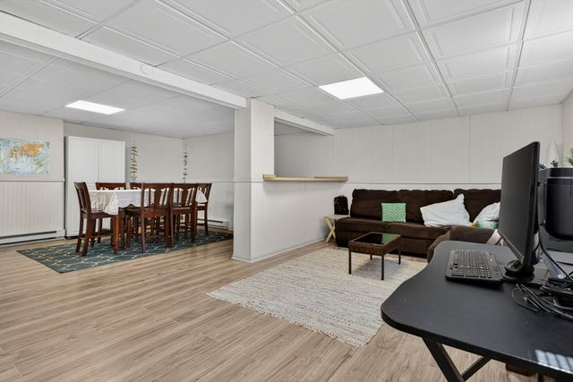 40 Old Farm Rd, North Attleboro, MA 02760