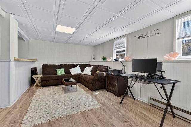 40 Old Farm Rd, North Attleboro, MA 02760