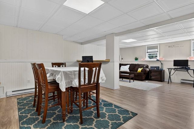 40 Old Farm Rd, North Attleboro, MA 02760