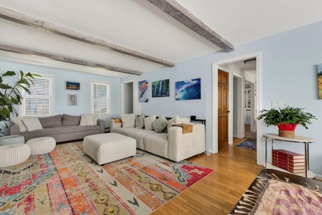 40 Old Farm Rd, North Attleboro, MA 02760