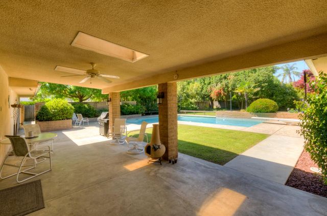 2004 S Renn Avenue, Fresno, CA 93727