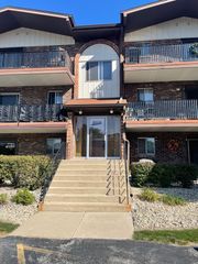 13919 James Drive 903, Crestwood, IL 60418