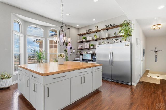 1073 W El Esperante Dr, Pueblo West, CO 81007