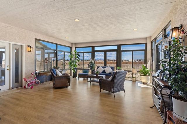 1073 W El Esperante Dr, Pueblo West, CO 81007