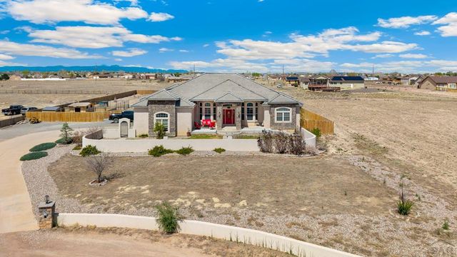 1073 W El Esperante Dr, Pueblo West, CO 81007
