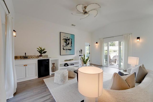 2020 Willow Street, San Diego, CA 92106