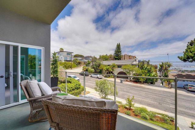 2020 Willow Street, San Diego, CA 92106